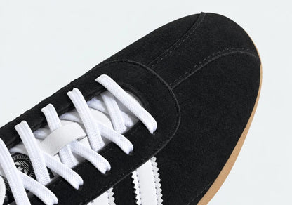 Tokyo Shoe Black & White