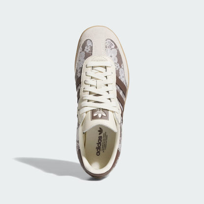 Samba OG Shoes – Cream White & Brown Floral