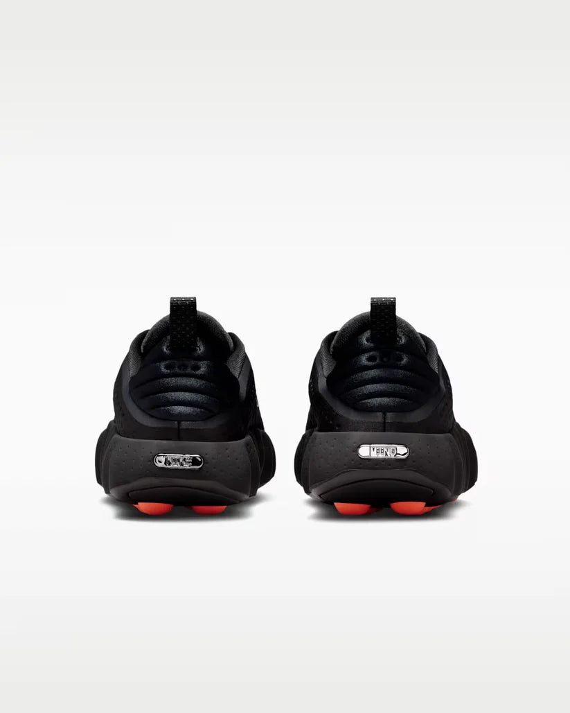 Mind 002 Black/Hyper Crimson